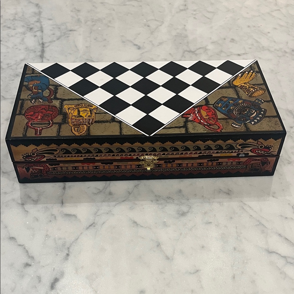 Handmade Vintage Peruvian Wooden Chessboard Box - Picture 1 of 8